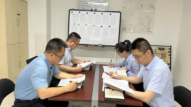 扶貧基金黨支部、第八黨支部、第四黨支部開展主題活動